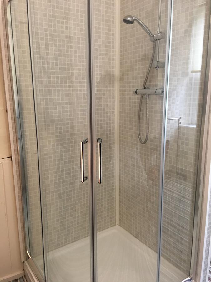 Budget Rooms Crosskeys Newport  Esterno foto