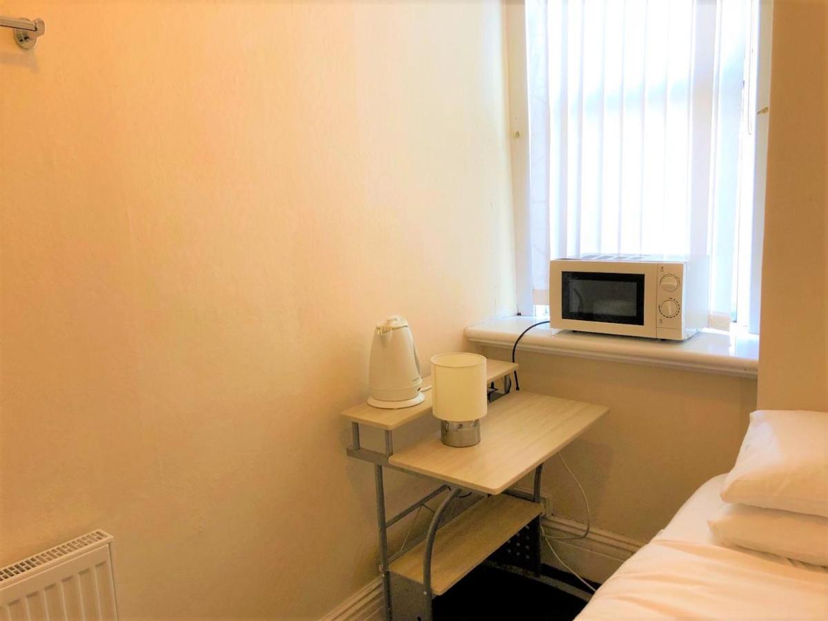 Budget Rooms Crosskeys Newport  Esterno foto